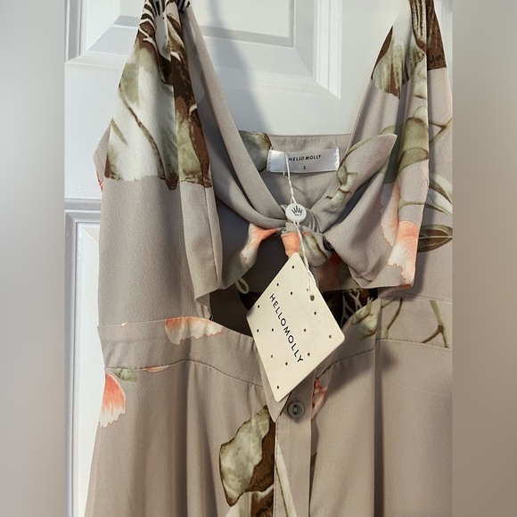 Hello Molly Floral Maxi Dress - BRAND NEW NEVER WORN - Picture 4 of 4